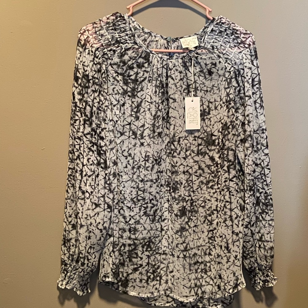 💗4 for 40 💗 
Violet Claire Blouse Top